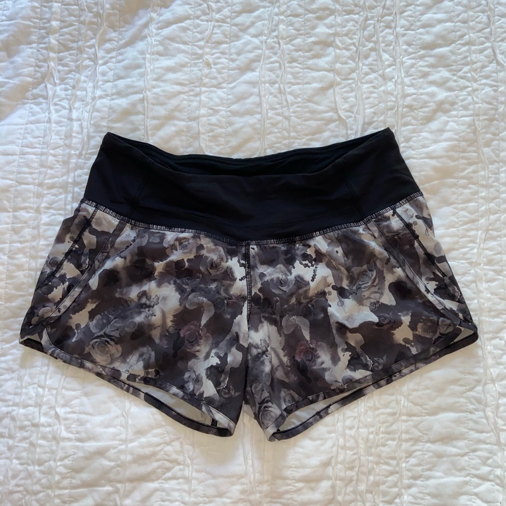 RARE LULULEMON SPEED UP SHORTS🖤